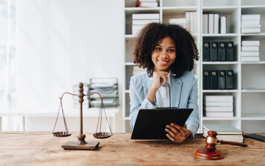 Podstawy Prawa Administracyjnego dla Przedsiębiorców: Jak nawigować w świecie pozwoleń, zezwoleń i decyzji urzędowych